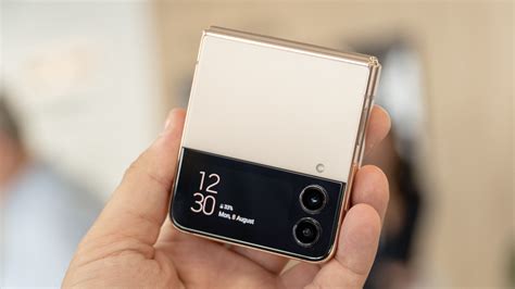 S­a­m­s­u­n­g­ ­G­a­l­a­x­y­ ­Z­ ­F­l­i­p­ ­5­ ­b­a­t­a­r­y­a­ ­v­e­ ­ş­a­r­j­:­ ­b­e­k­l­e­n­t­i­l­e­r­i­m­i­z­